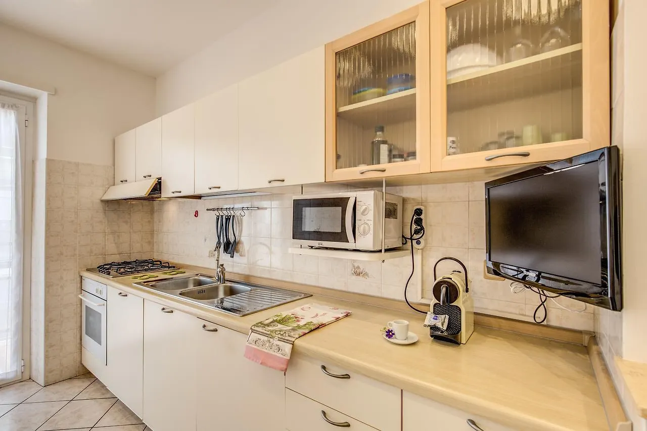 Apartment Ferienwohnung Rome4Guest Ostia