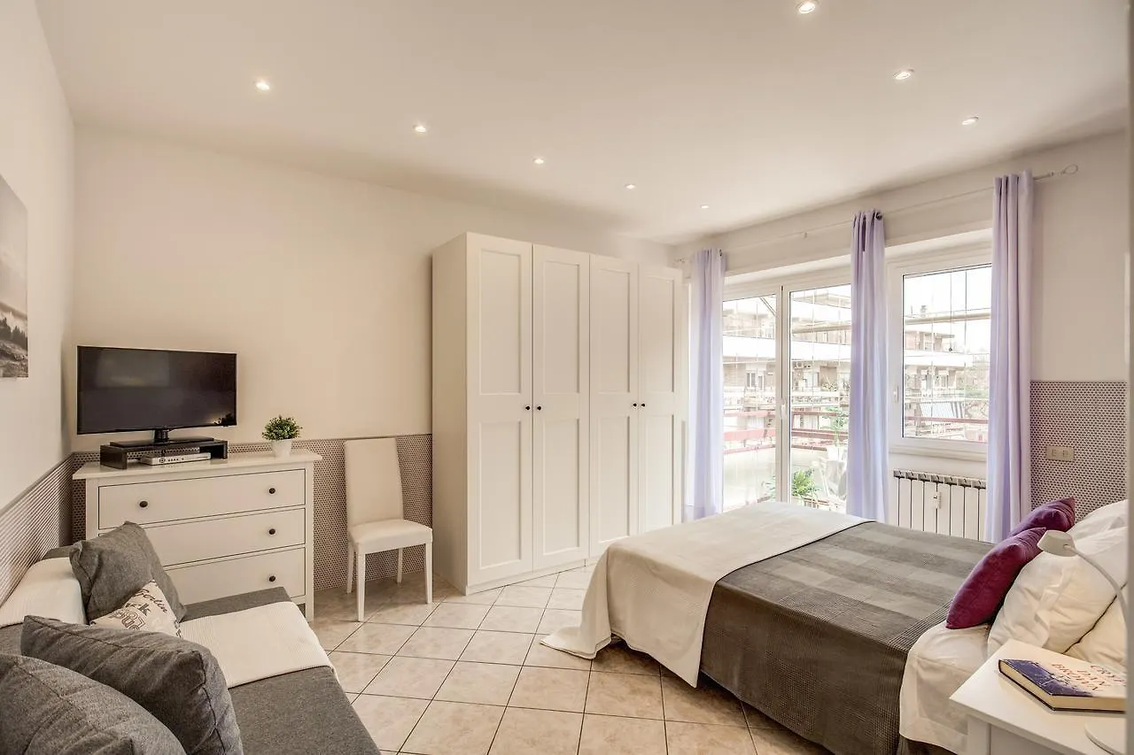 Ferienwohnung Rome4Guest Ostia Italien